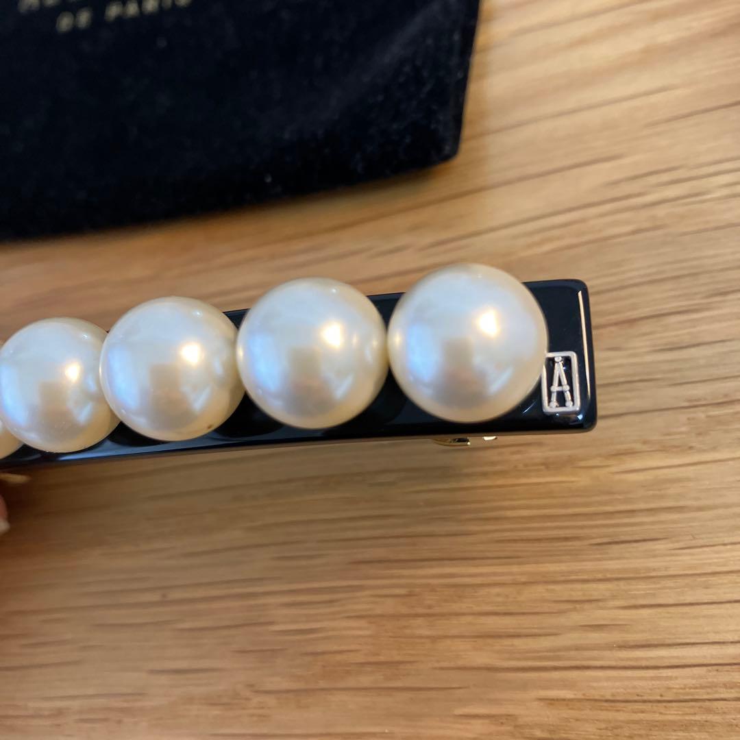 ALEXANDRE DE PARIS パール　ブラック　　バレッタ