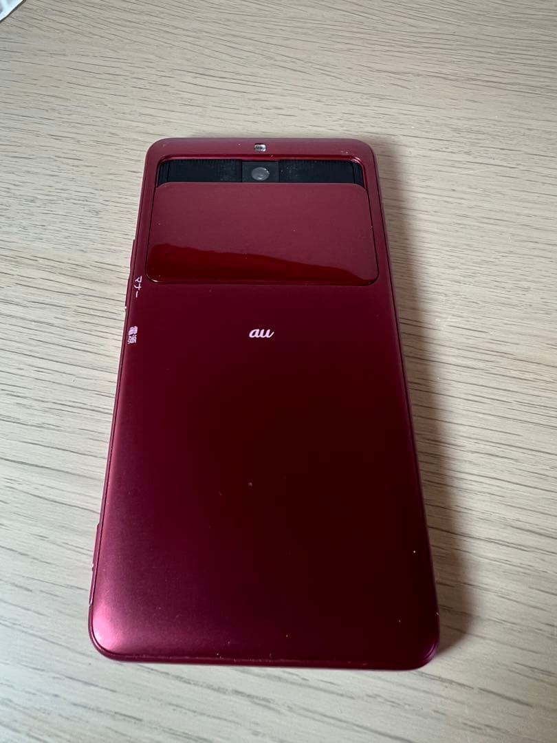 【美品】ベイシオBASIO スマートフォン 本体 レッド au