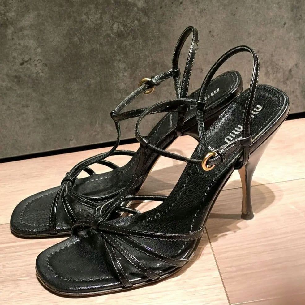 miu miu ブラック ハイヒールストラップサンダル