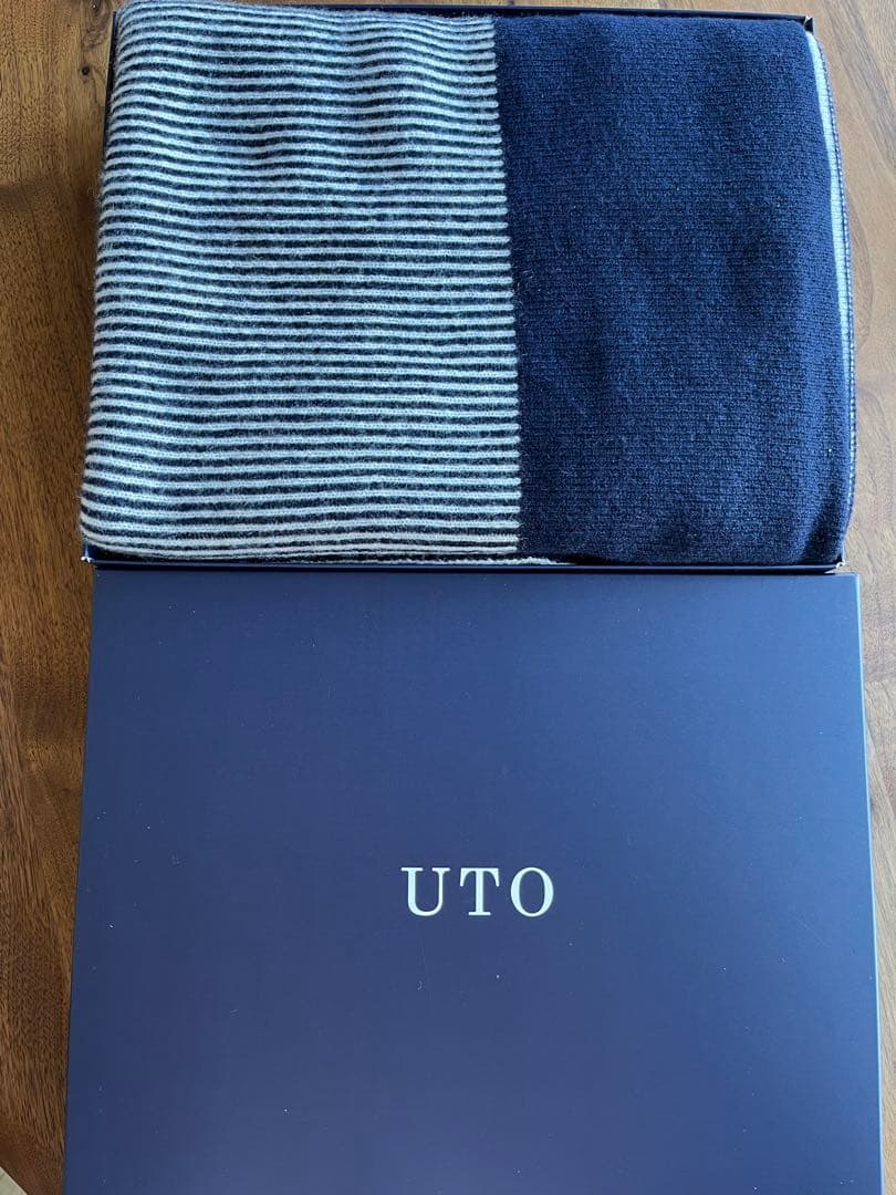 UTO 日本製・カシミヤ100%ブランケットギフトボックス入り