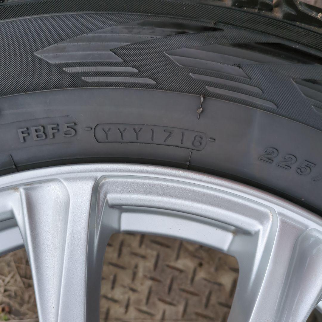 【美品！】225/65R17 スタッドレス【バリ溝】