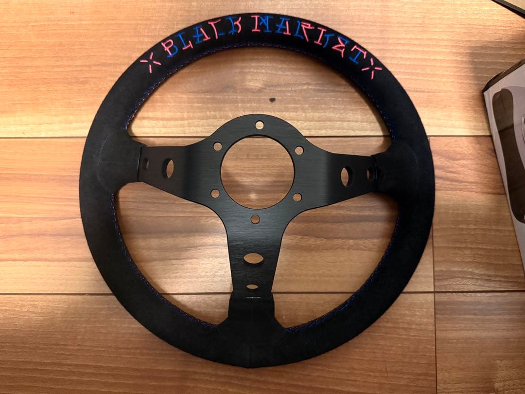 ステアリング　ハンドル　32cm 新品未使用