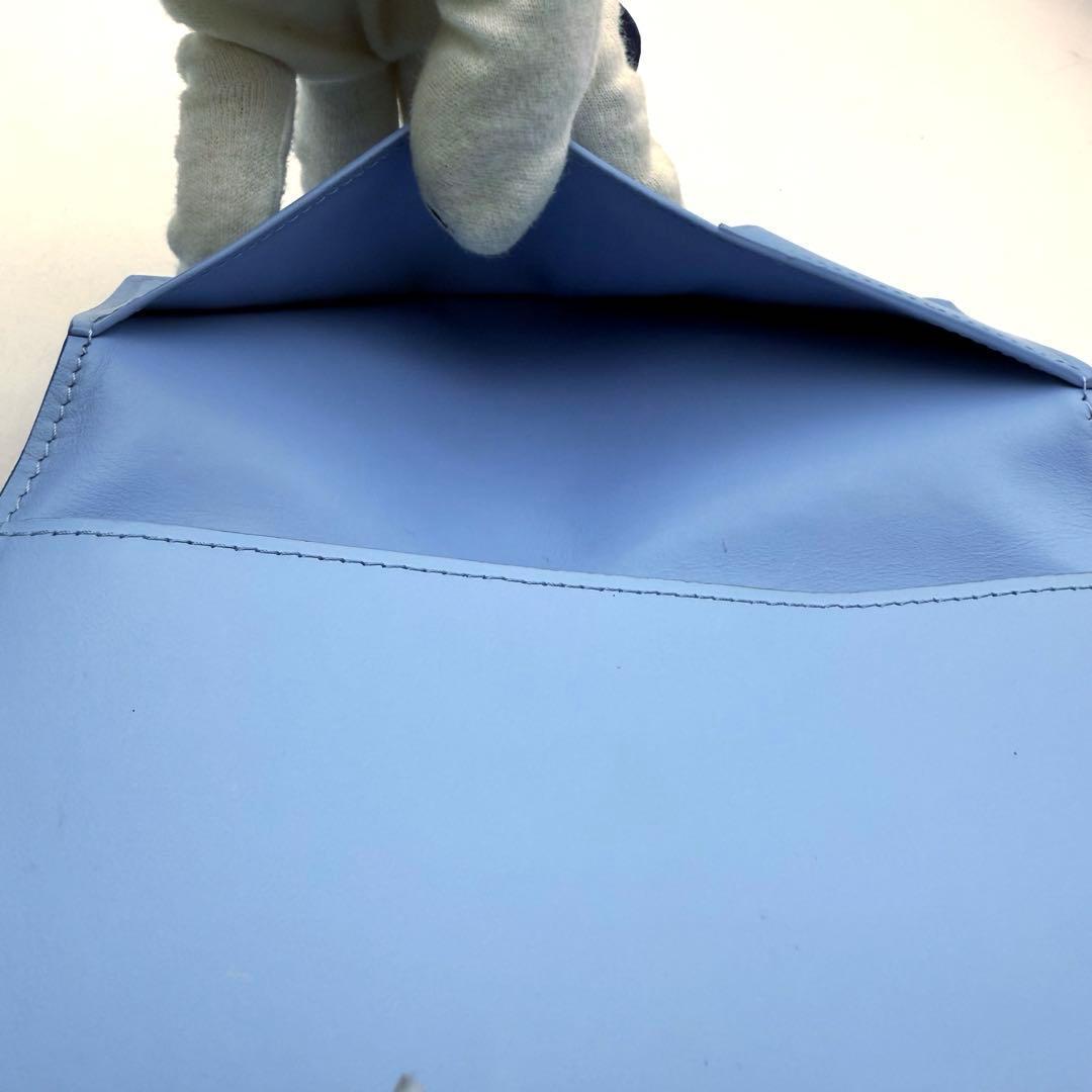 ルイヴィトン LV ヴェルティカル ウォレット カプシーヌ トリヨン ブルー