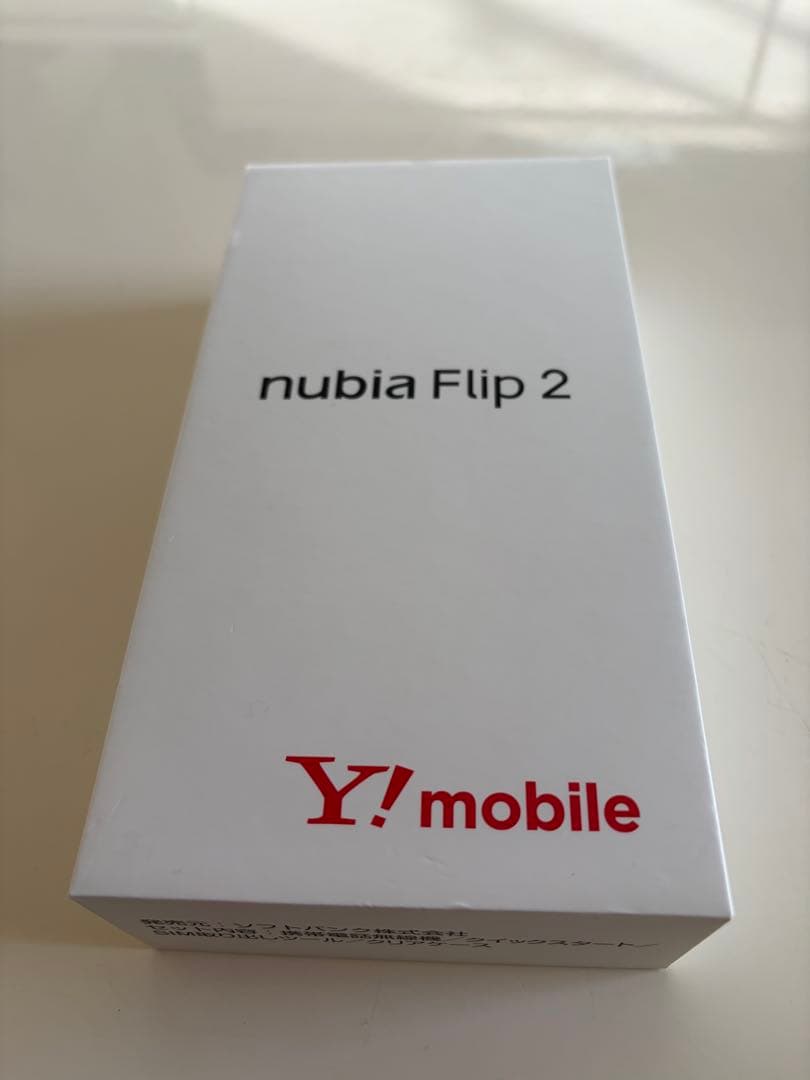 nubia Flip 2 携帯電話本体