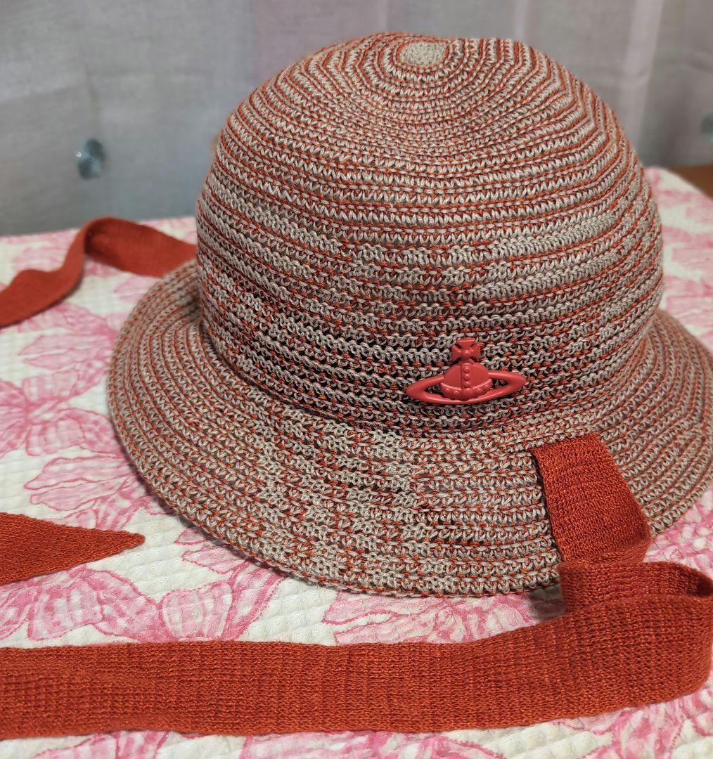 ヴィヴィアン・ウエストウッド オレンジとベージュのリネン帽子