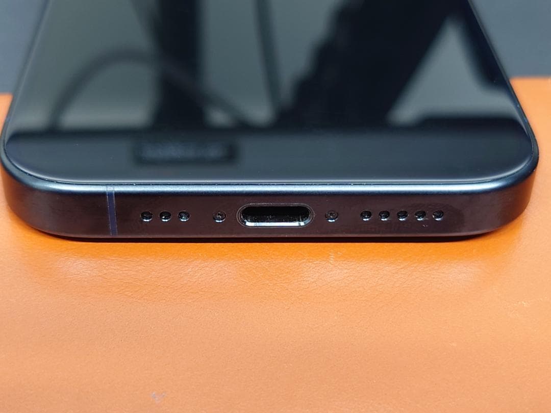 iPhone 15 Pro 本体 128G ブルーチタニウム 超美品