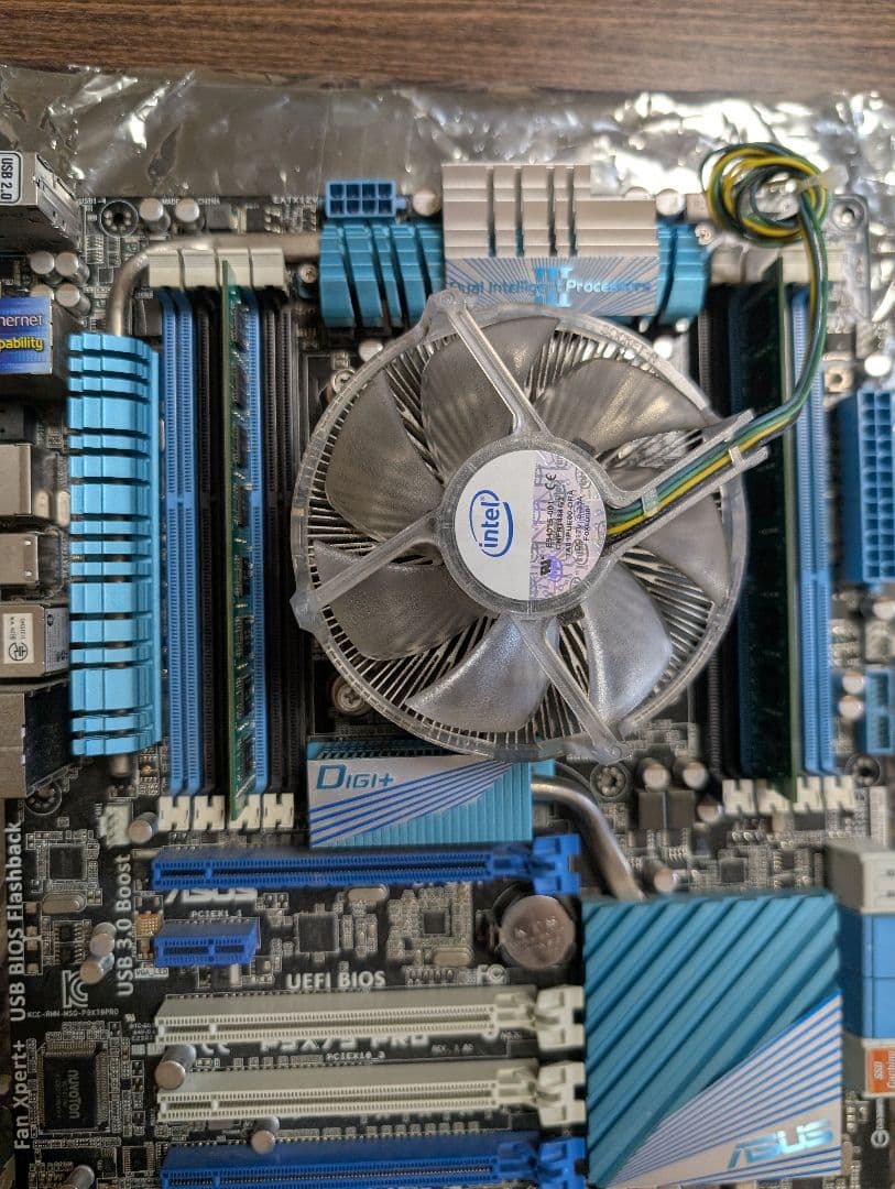 7月31日までの出品 GTX 590 Core i7 3820 LGA2011