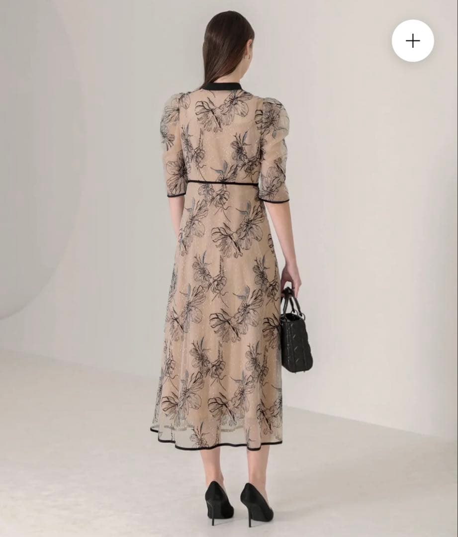 leja パイピングハイネック花柄ラメレースワンピースドレス ベージュ　S