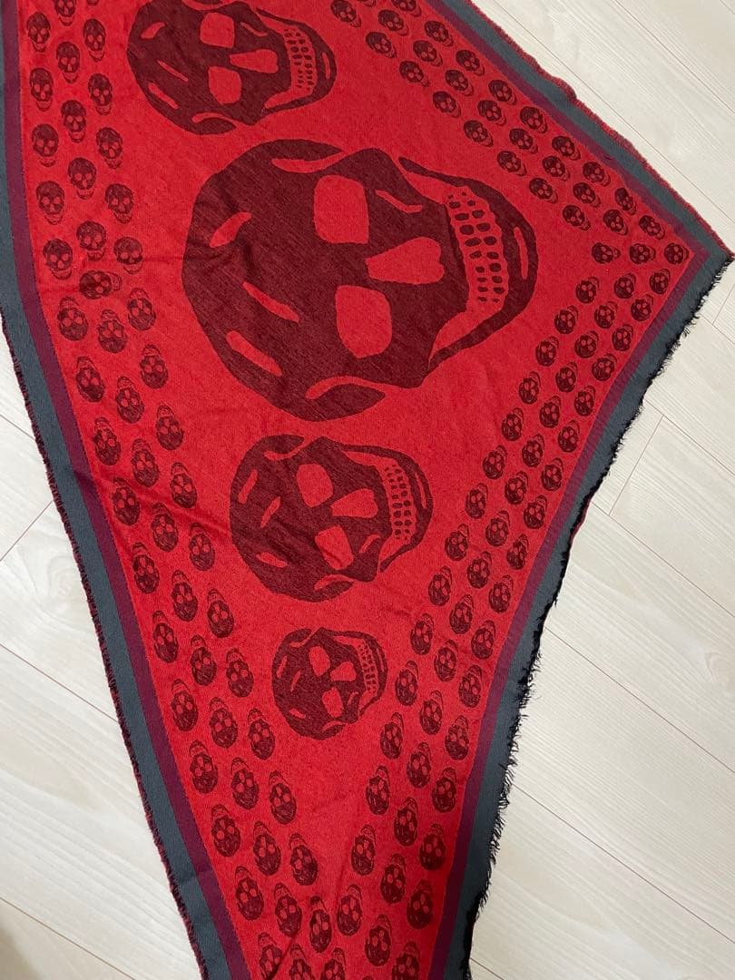 ALEXANDER McQueenスカル柄 ストール