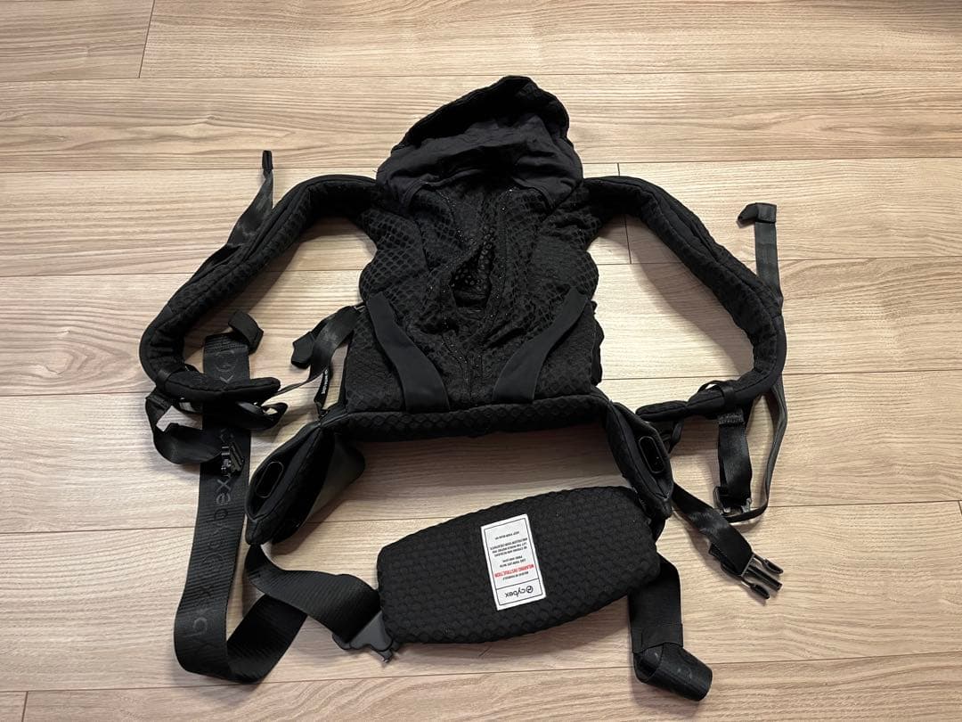 サイベックス　コアキャリア　抱っこ紐　黒