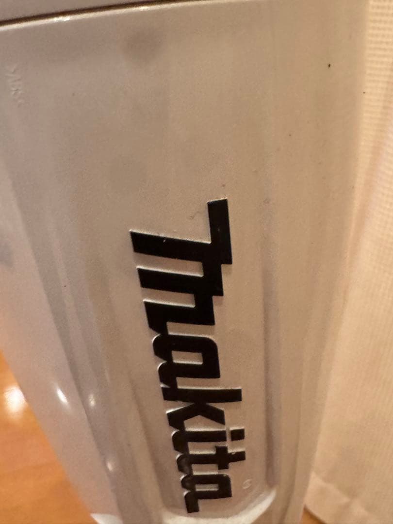 Makita マキタ　コードレス　サイクロン　スティッククリーナー 本体