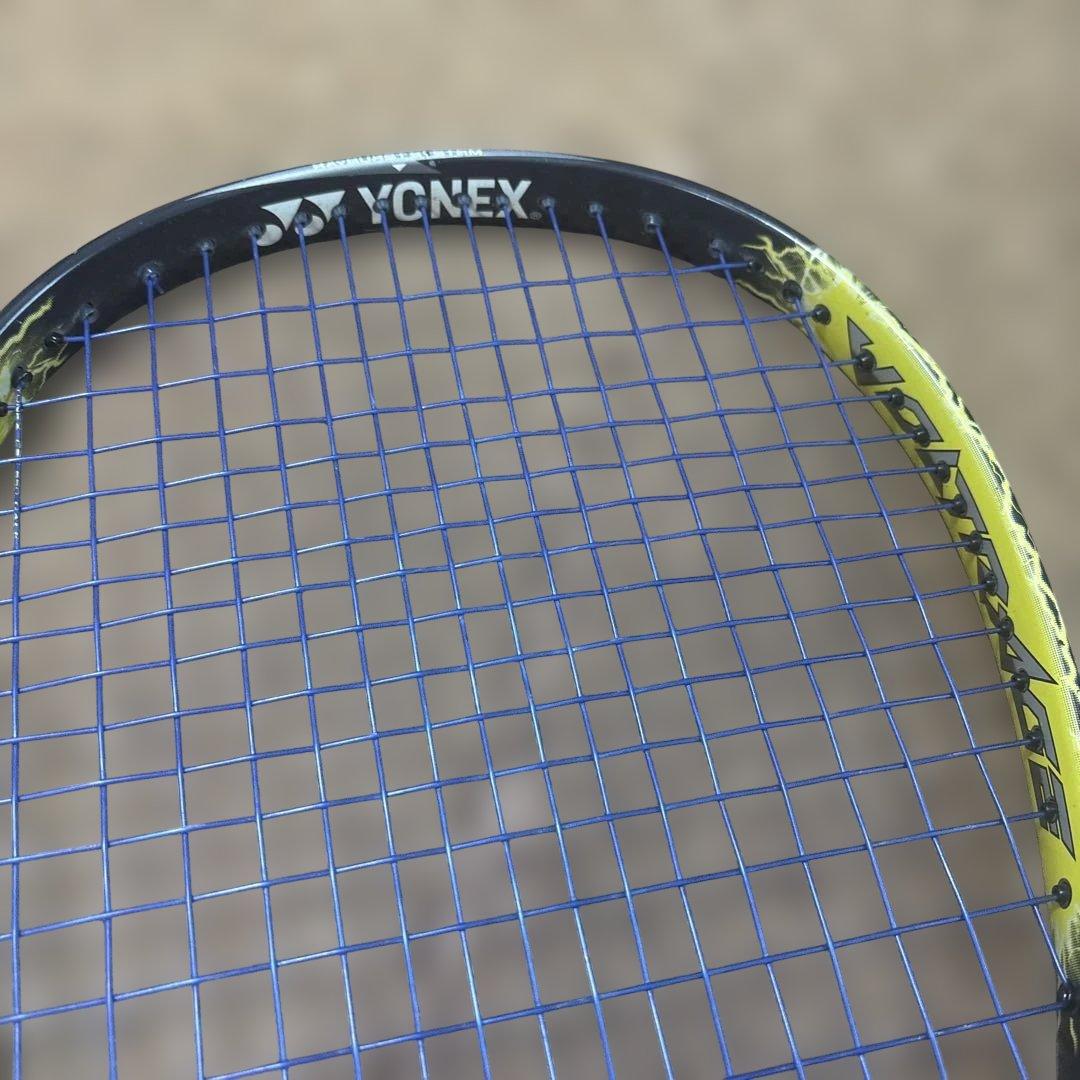 中古ボルトレイジ 7SテニスラケットUL1ガットヨネックスゲイル26ポンド