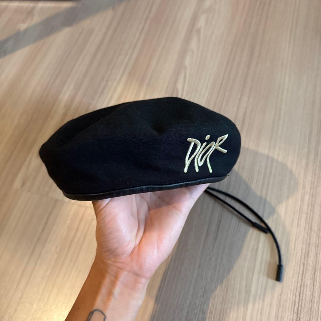 Dior ベレー帽　ロゴ