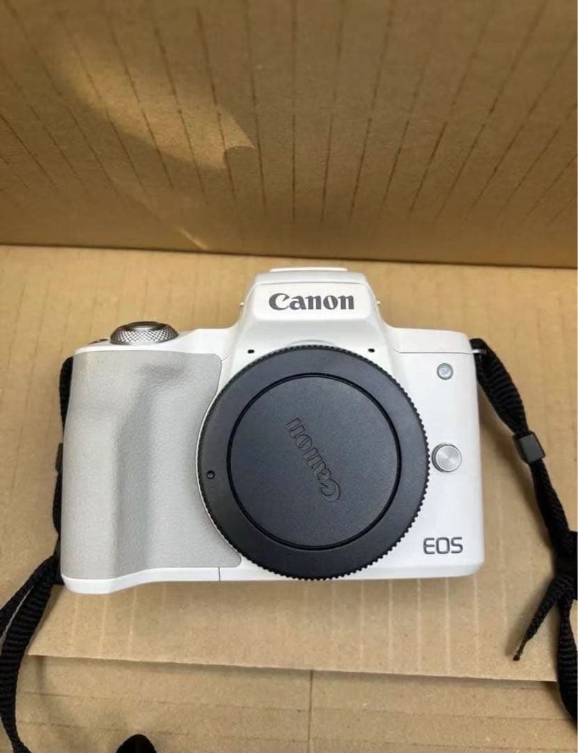 CANON EOS Kiss M2 ダブルズームキット [ホワイト]