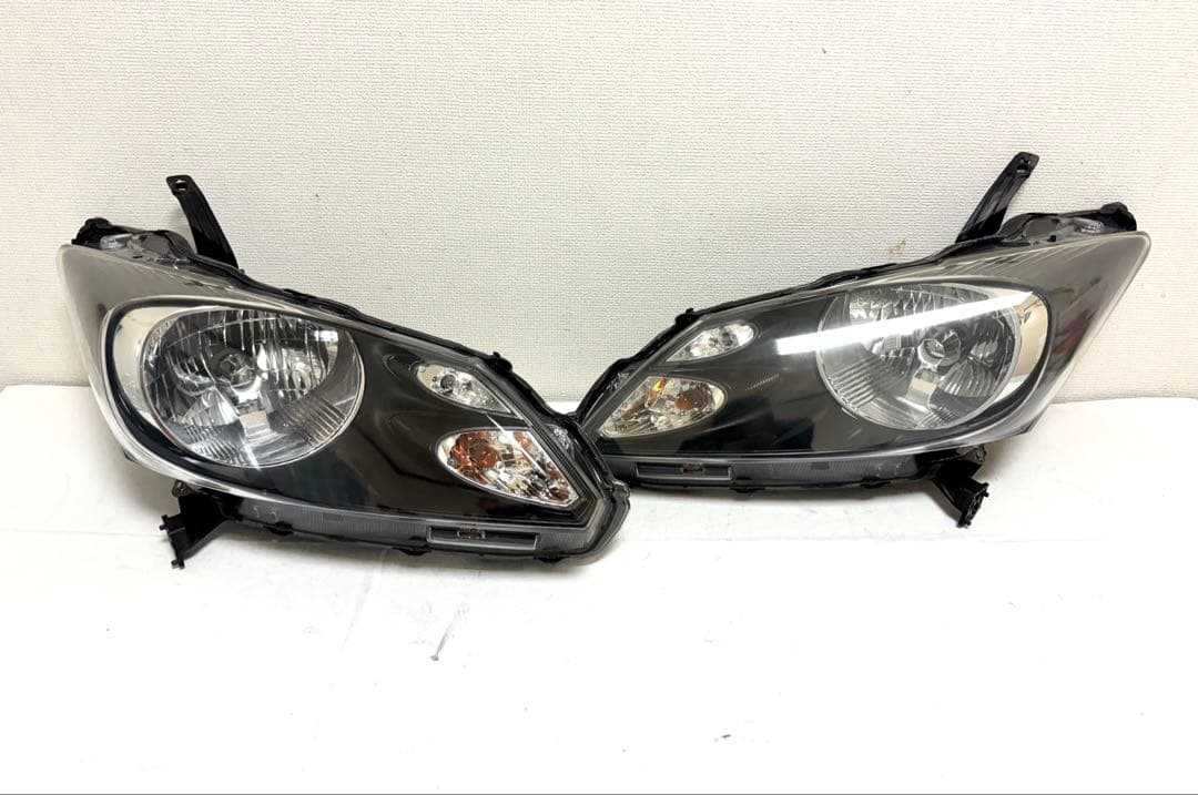 ホンダ フリード GB3/GB4 純正 HID ヘッドライト 左右セット