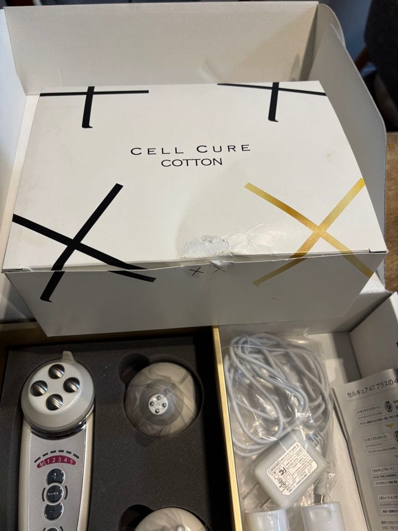 CELL CURE 4TPLUS 美顔器 AGELEB美容液、専用コットン付き