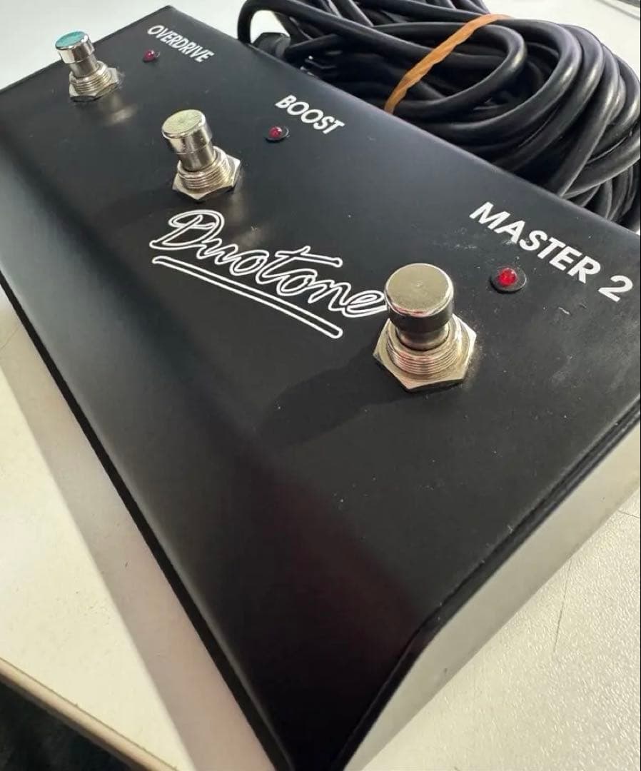 Hughes&Kettner（ヒュース＆ケトナー）Duotone フットスイッチ