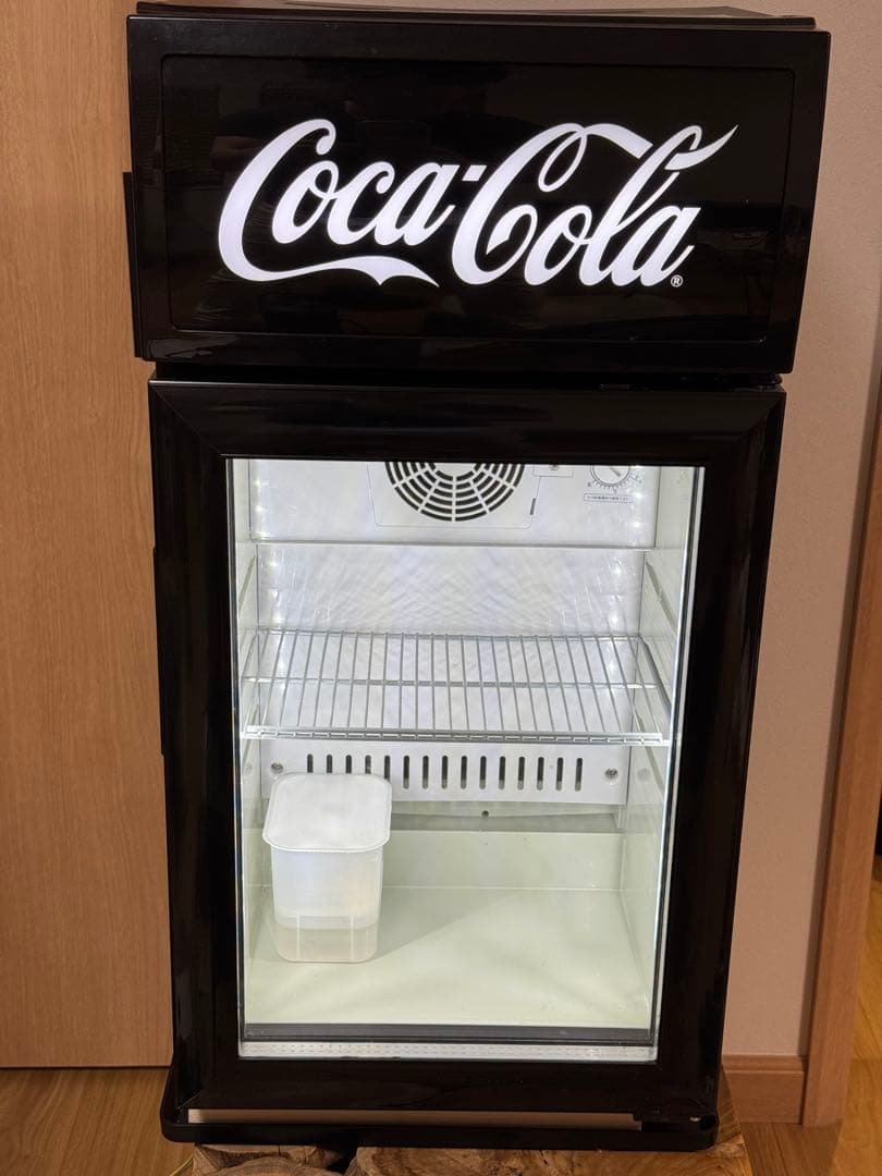 注意！落札前に都道府県名を明記！　Coca-Cola 冷蔵庫 2015年式