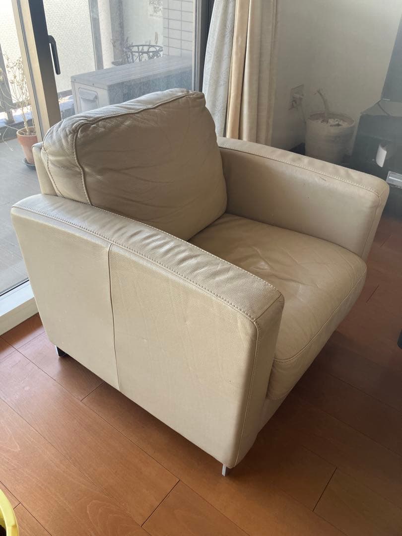 【2月下旬まで】ホワイトレザー 1人掛けソファ