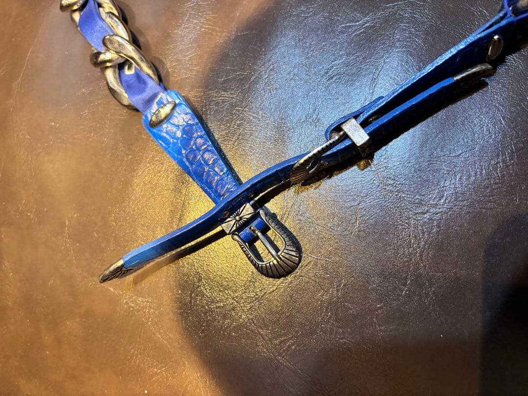 TOGA PULLA チェーンベルト　ブルー