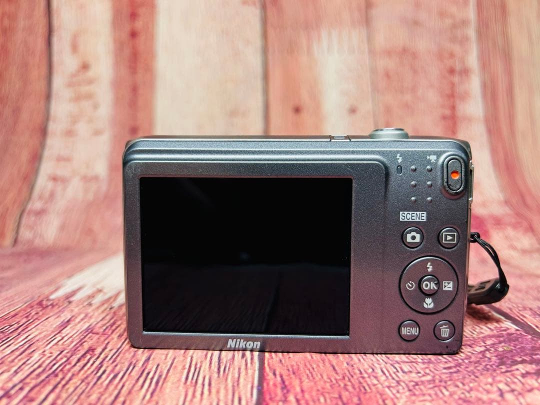 Nikon ニコン COOLPIX A300 シルバー デジタル