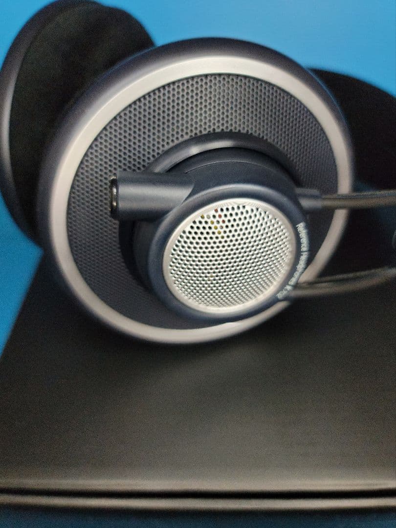 【美品】AKG K702
