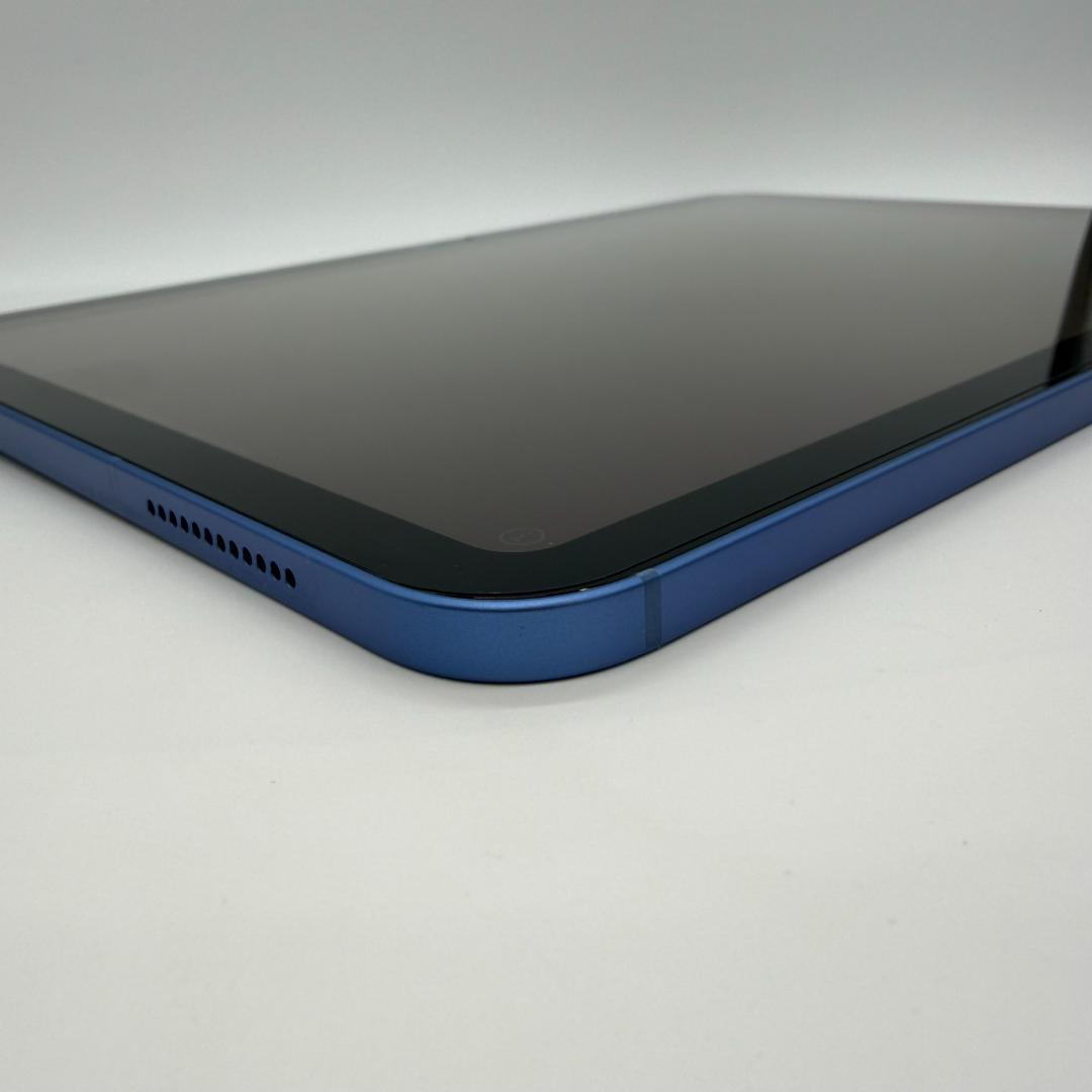 iPad 第10世代 Wi-Fi+Cellular 64GB ブルー ケース付き