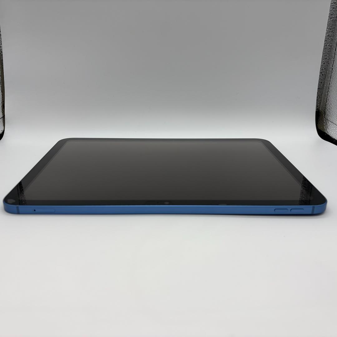 iPad 第10世代 Wi-Fi+Cellular 64GB ブルー ケース付き