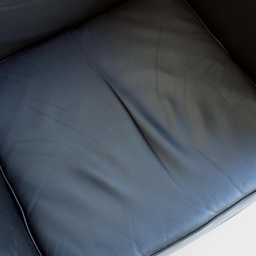 ル・コルビュジエ LC2 リプロダクト 1人掛けソファ A ZR24059