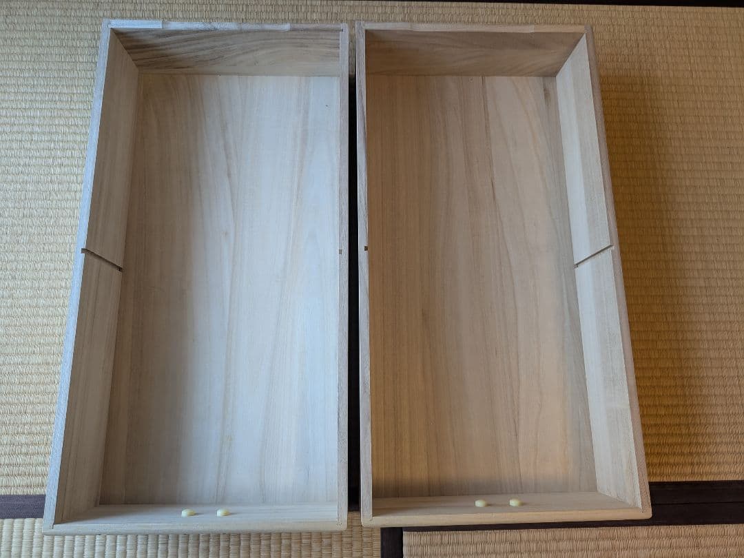 静岡桐箪笥 高塚桐材商店 総桐 スリム4段チェスト 奥行75cm（唐草）