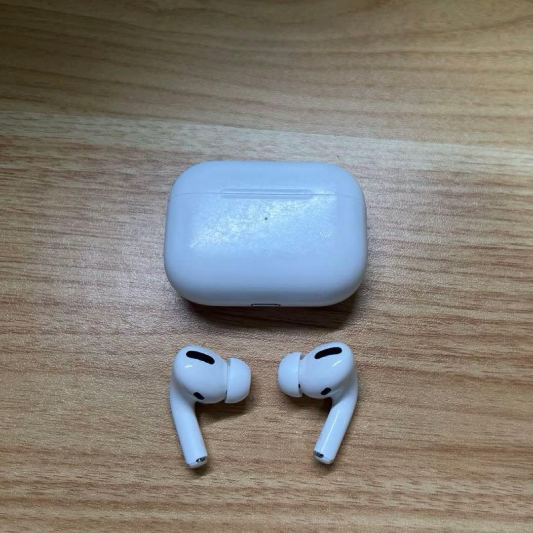 AirPods Pro 第一世代　本体 イヤホン 充電ケース(箱無し)
