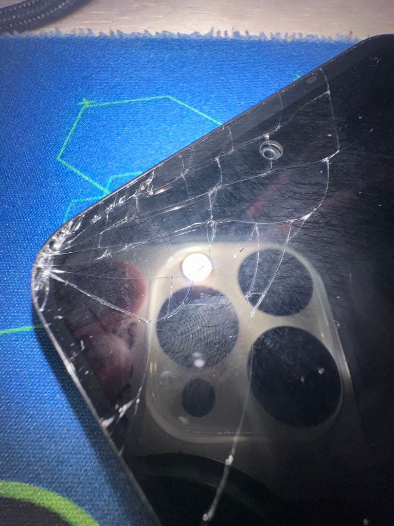 値下げ可motog 32 ブラック画面ひび割れ 128GBsimフリーモバ充付き