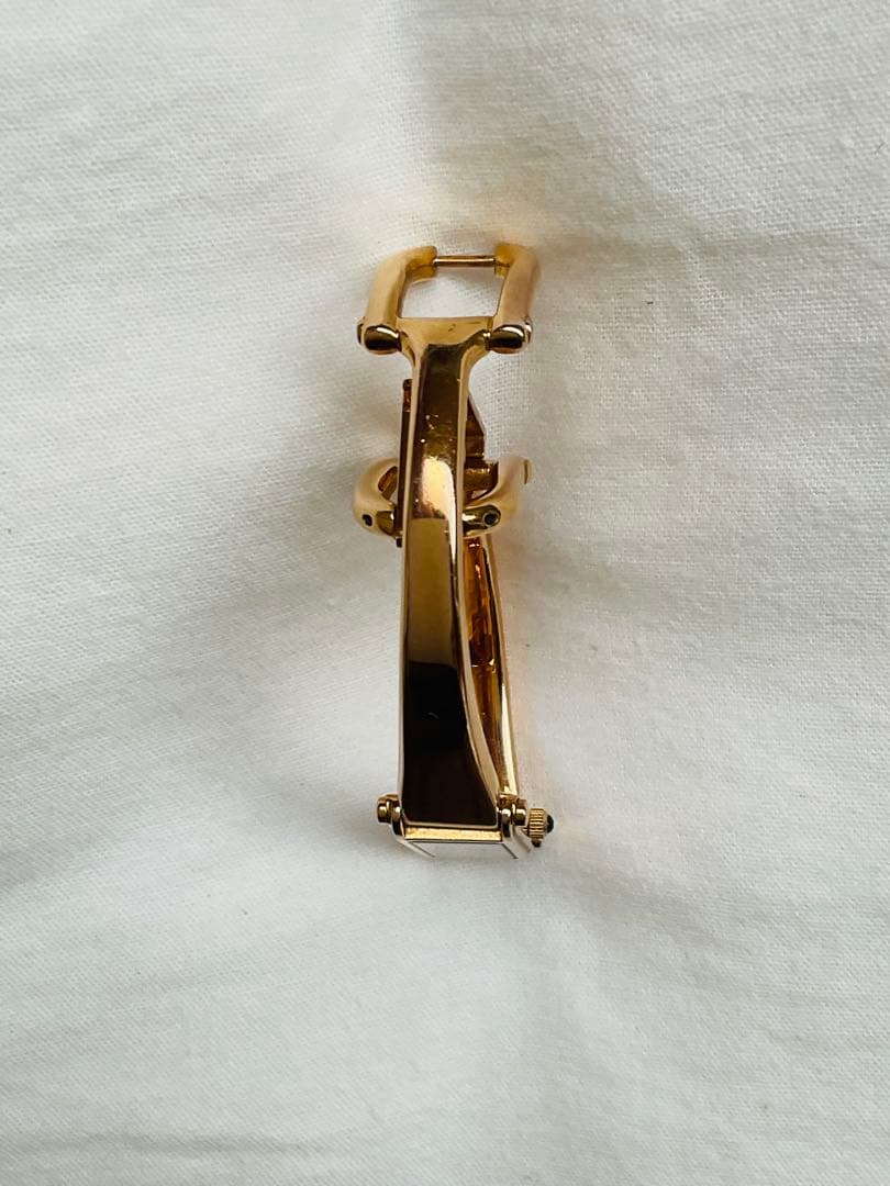 GUCCI グッチ　ゴールド　腕時計　文字盤シェル　1500L