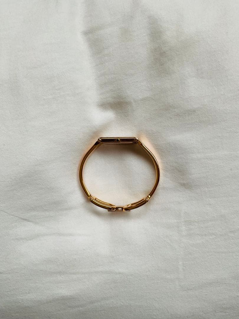 GUCCI グッチ　ゴールド　腕時計　文字盤シェル　1500L