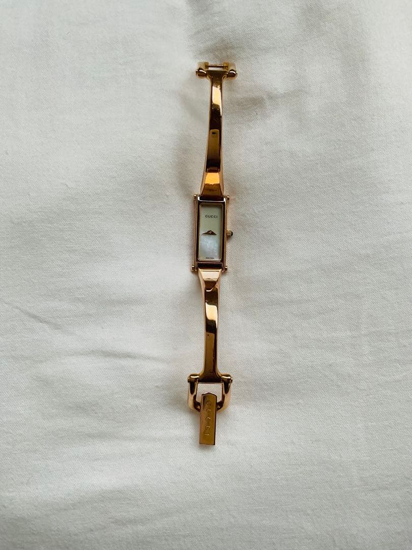 GUCCI グッチ　ゴールド　腕時計　文字盤シェル　1500L