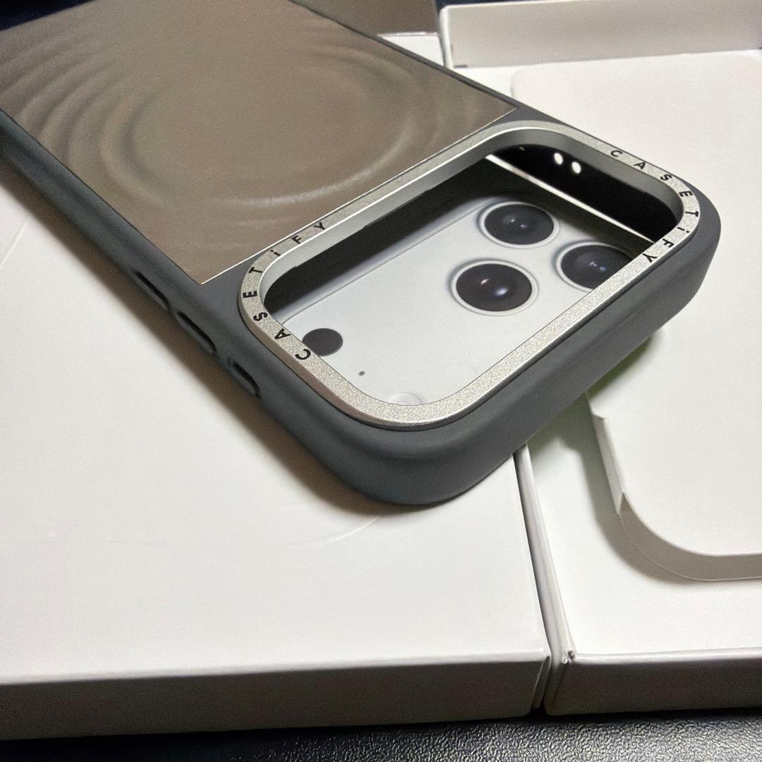 CASETiFYメタルウェーブケース iPhone17promax