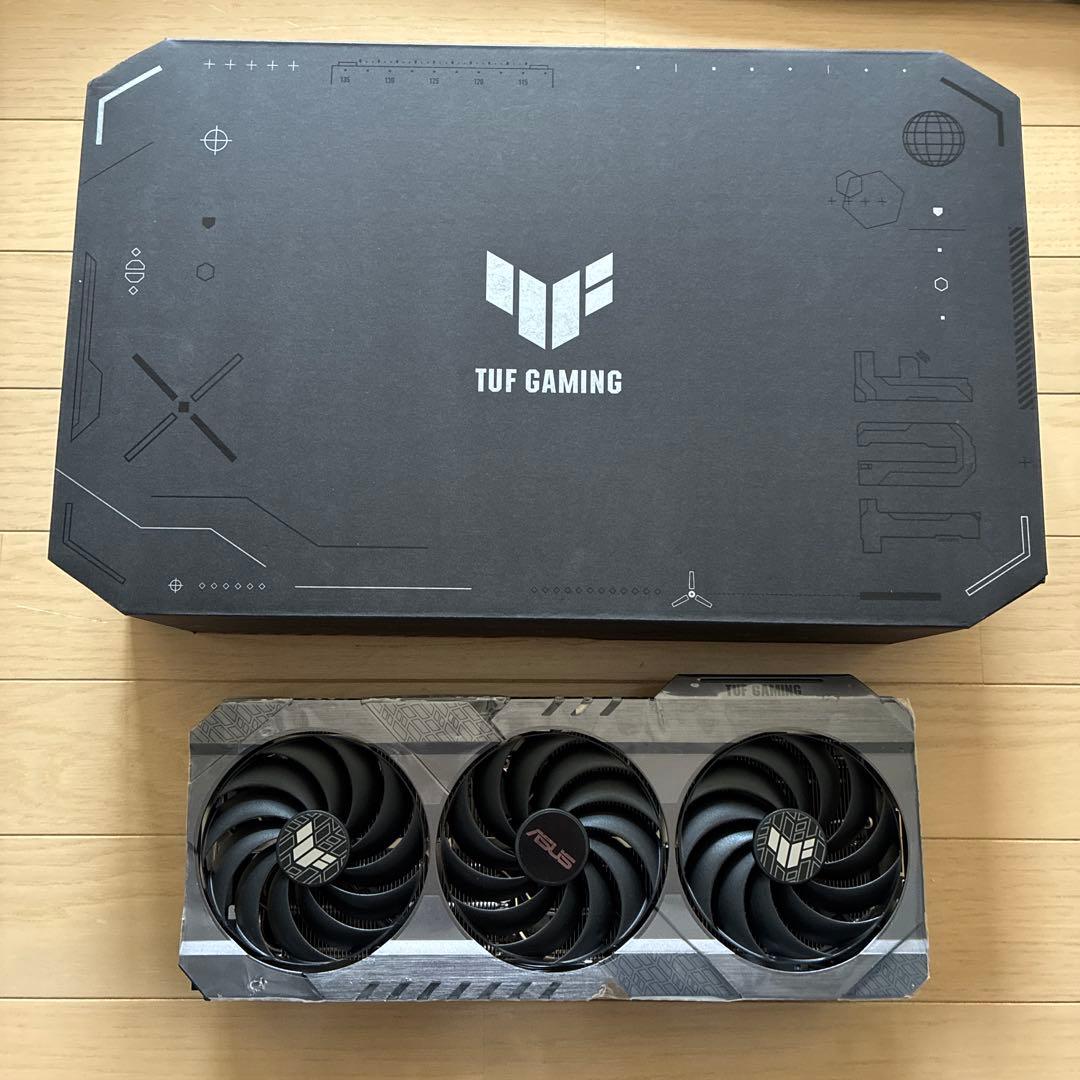 ASUS TUF GAMING RTX 4090 ヒートシンク　ファン　LED