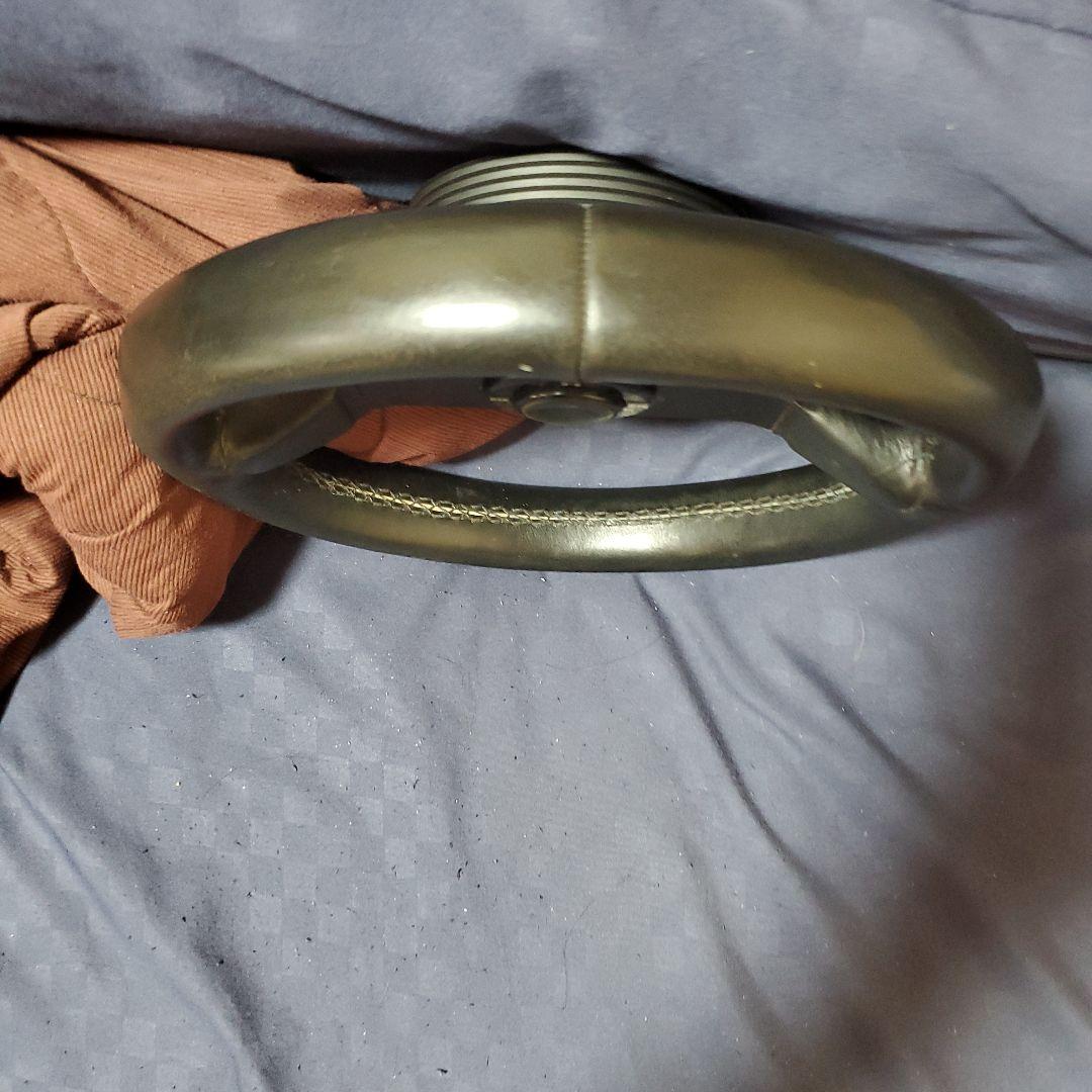 車の小径ハンドル