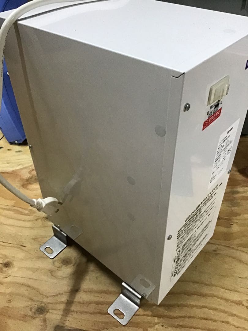 TOTO電気温水器