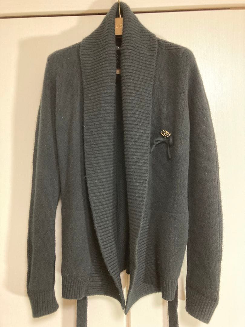 ☆GUCCI☆ ブローチ付き　ショールカラー カシミアニットカーディガン