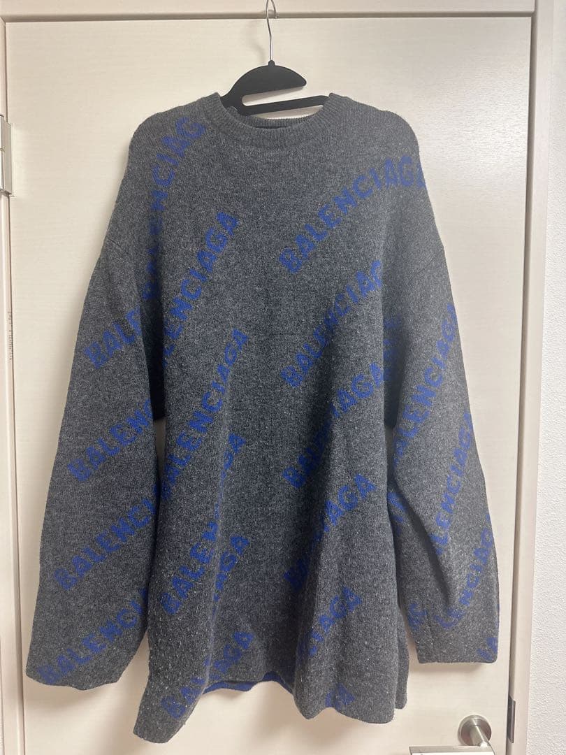 BALENCIAGA ロゴニット