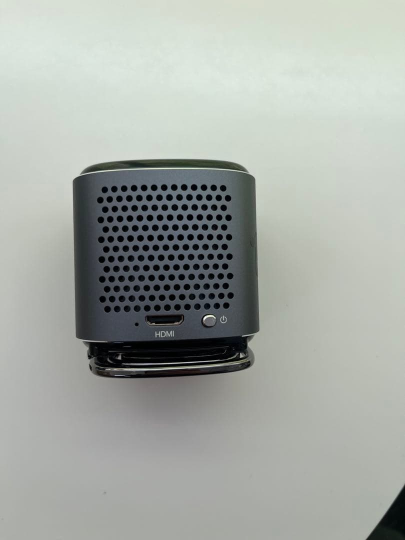 WiMiUS Q2 プロジェクター（使用回数少・美品）