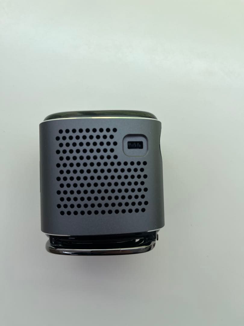 WiMiUS Q2 プロジェクター（使用回数少・美品）