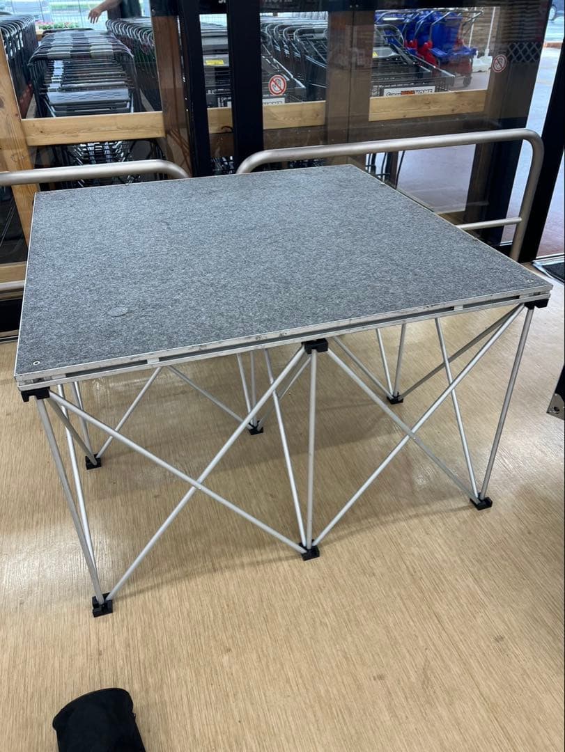 3台専用組立式ステージ★イベント選挙★コンサートステージ★1m×1m高さ60cm