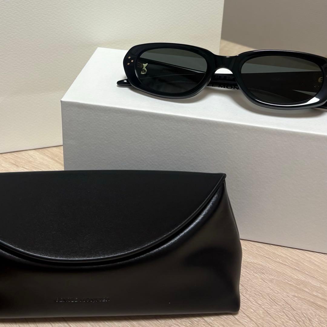 小物 GENTLE MONSTER Ninishe 01