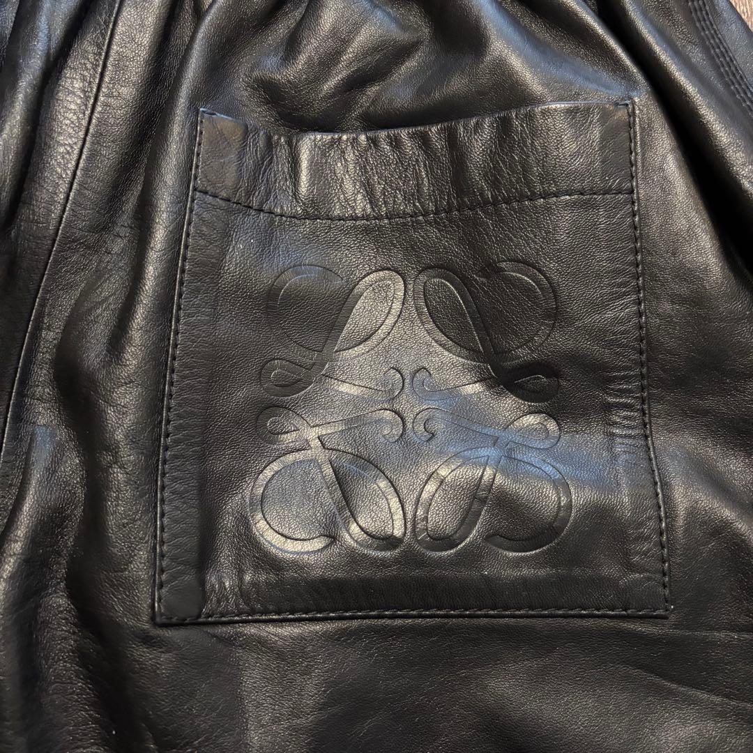 LOEWE レザー ブラック ショートパンツ XS