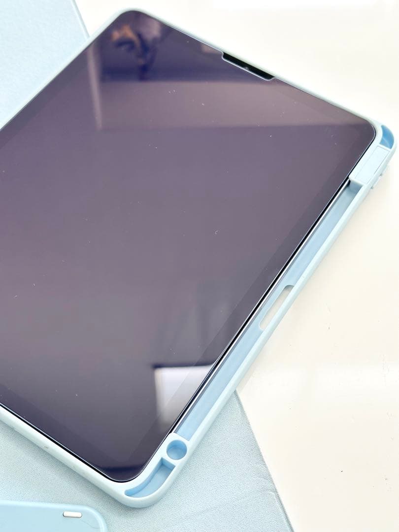 iPad Air 10.9 256GB 2022 第5世代 カバー新品フィルム付