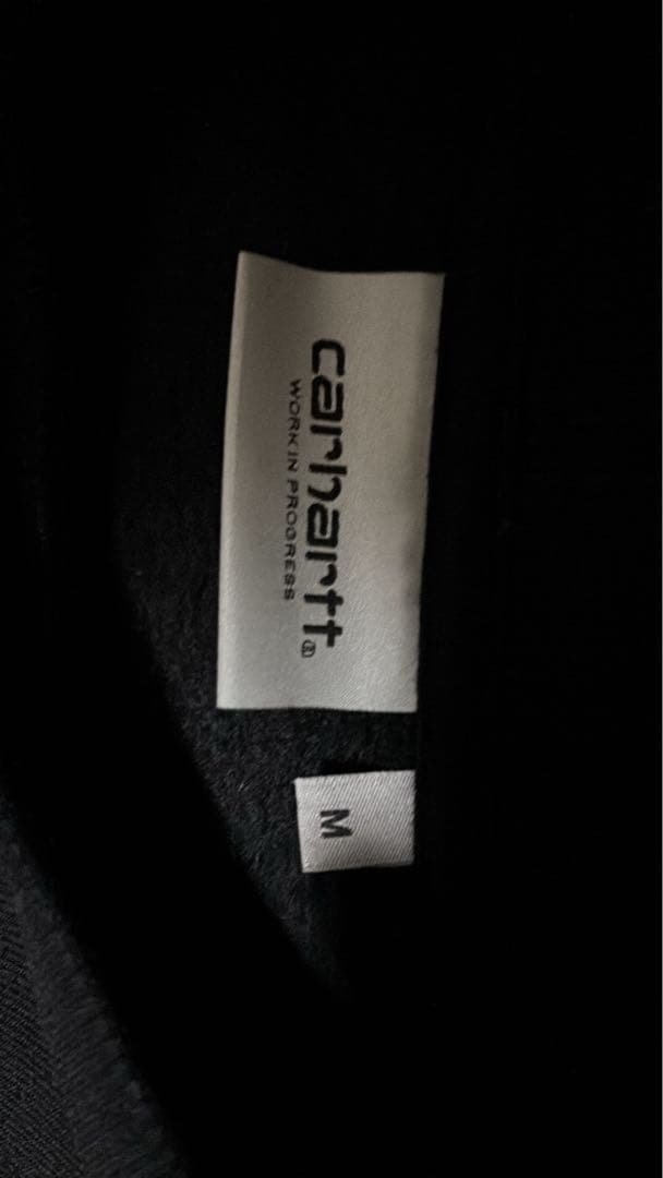 完売商品　カーハート　スウェット　うめめ