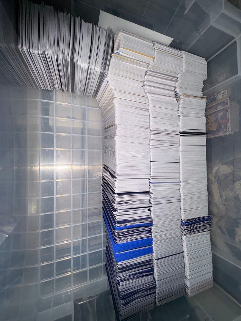 ワンピースカード引退SRまでのカード枚数４０００枚くらい？