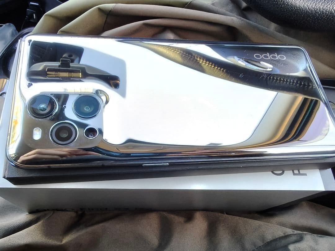 OPPO Find X3 Pro 5G 本体　中古　SIMフリー版　esim